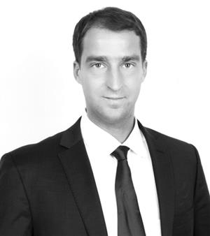 Rechtsanwalt und öffentlicher Notar, Dr. iur. Daniel Csoport